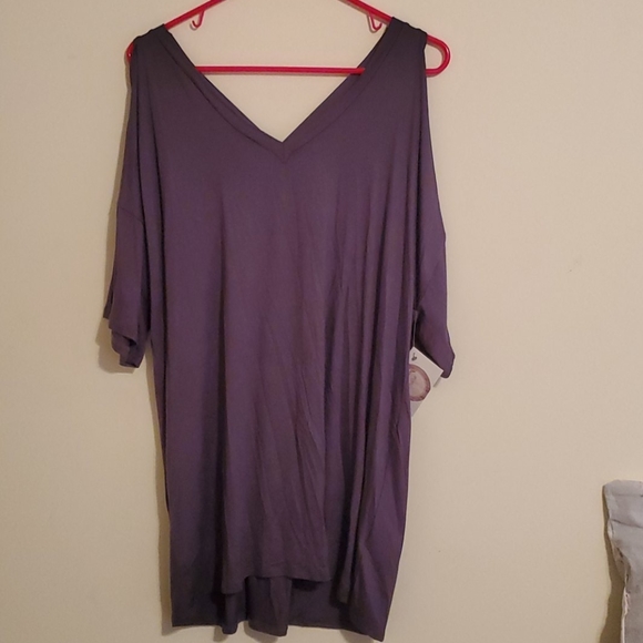 Top - Picture 1 of 6